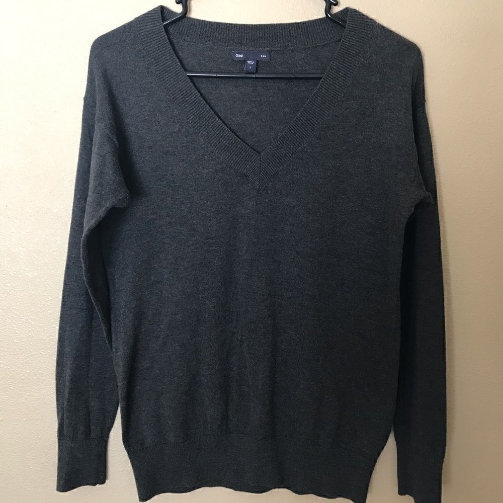 Gap grey v neck sweater size small‎ - Picture 2 of 4